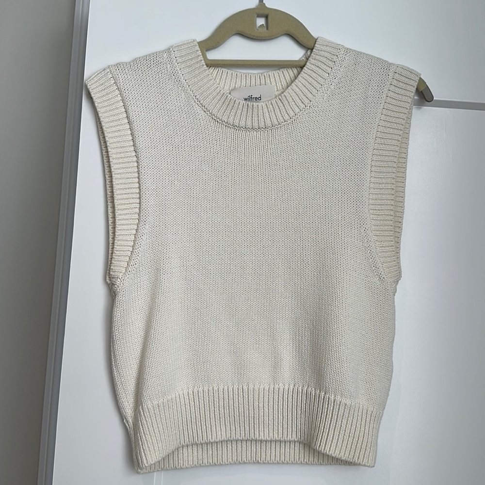 Aritzia Wilfred Sweater Vest Size Small